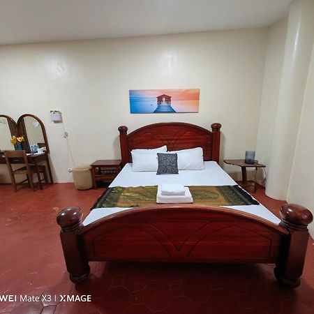 Medellin Seaview Inn Bagian luar foto