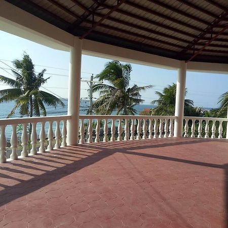 Medellin Seaview Inn Bagian luar foto