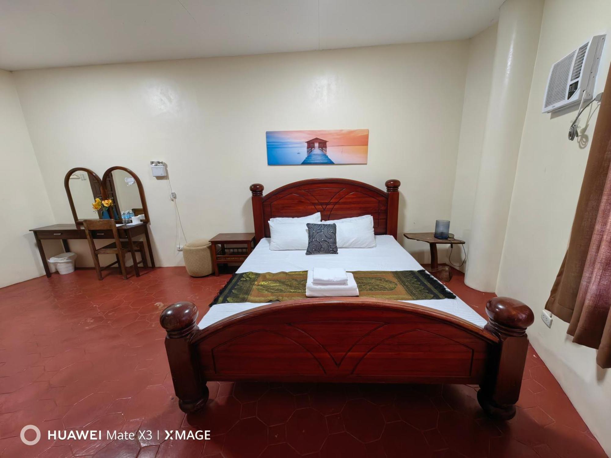 Medellin Seaview Inn Bagian luar foto