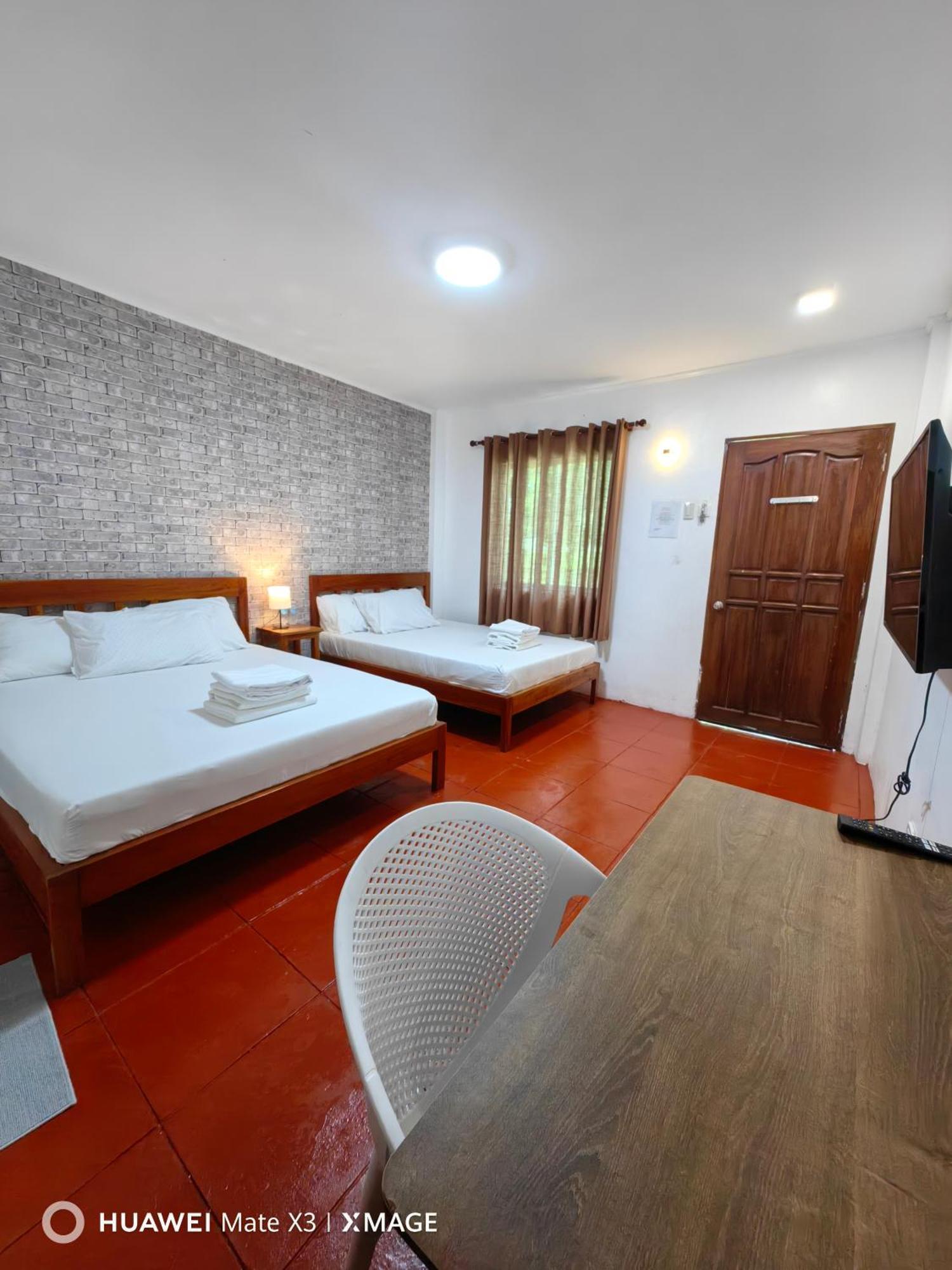 Medellin Seaview Inn Bagian luar foto