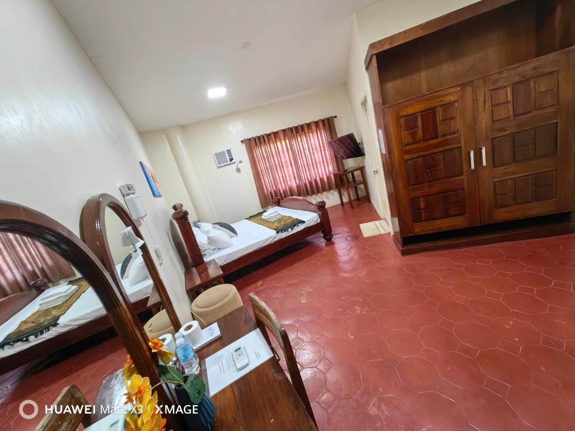 Medellin Seaview Inn Bagian luar foto
