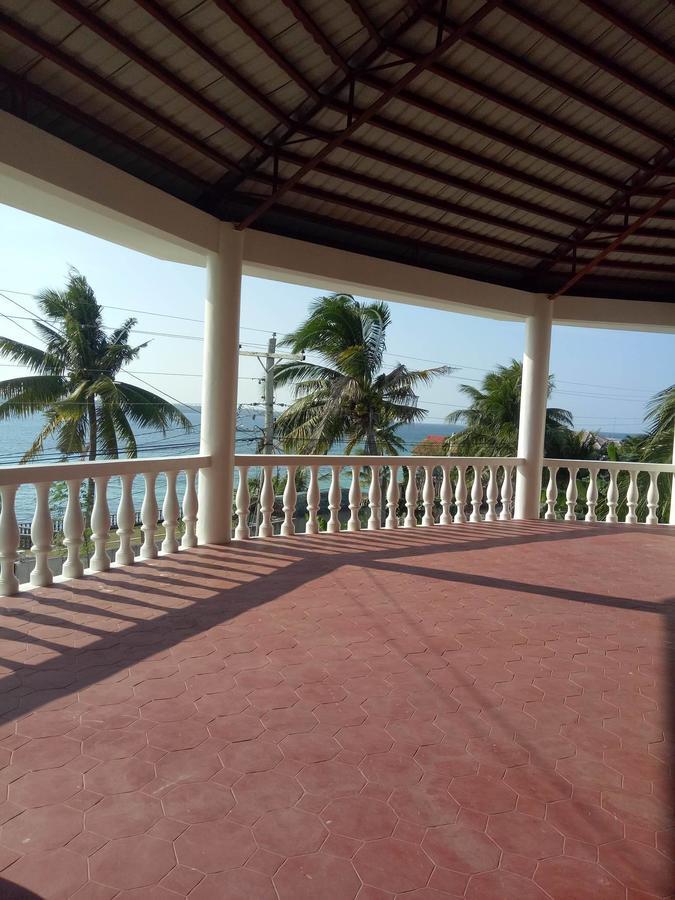 Medellin Seaview Inn Bagian luar foto