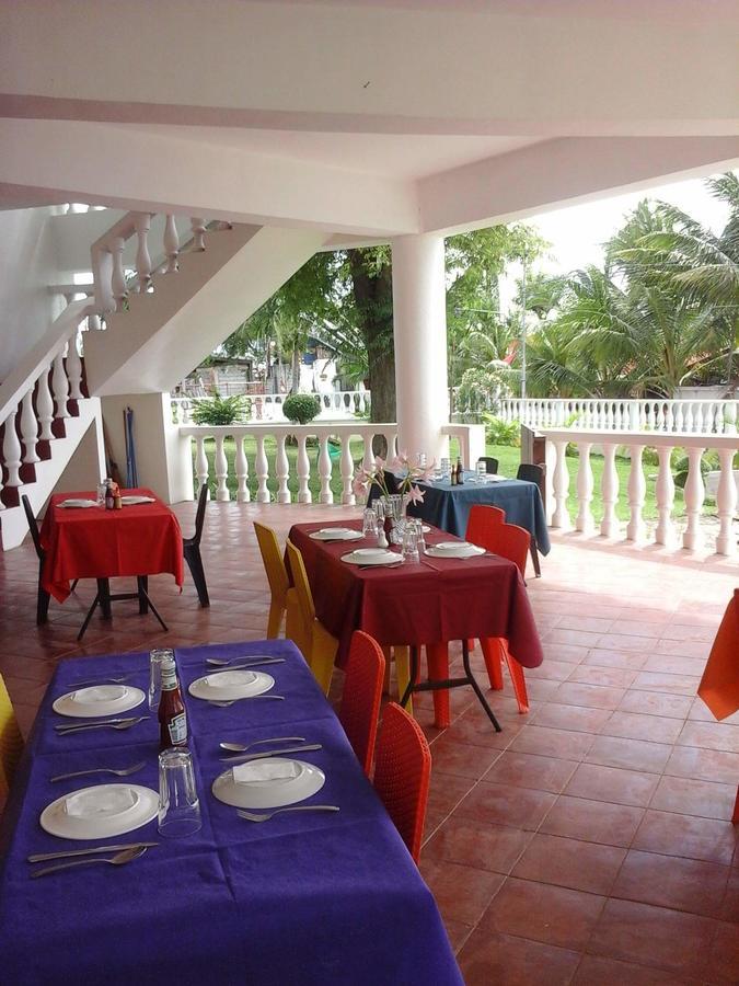Medellin Seaview Inn Bagian luar foto