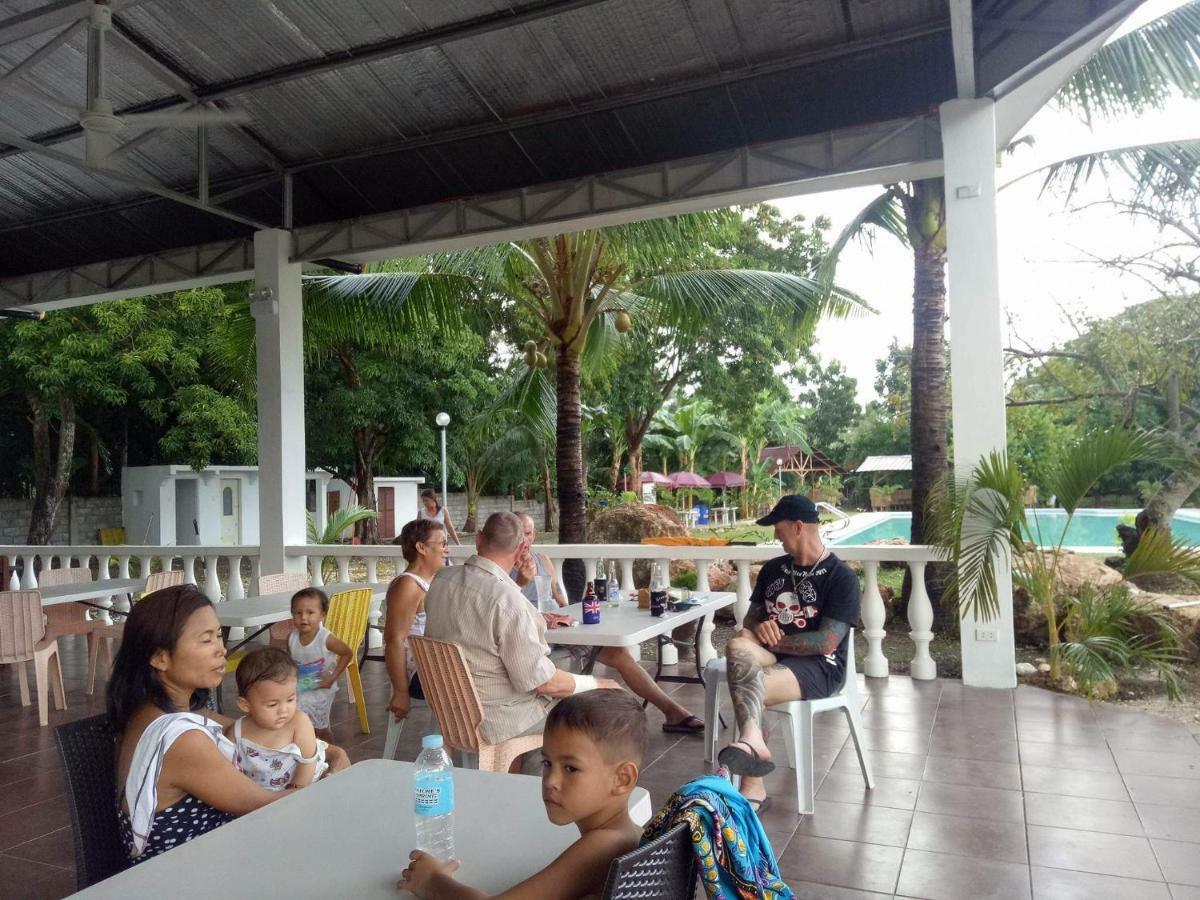 Medellin Seaview Inn Bagian luar foto